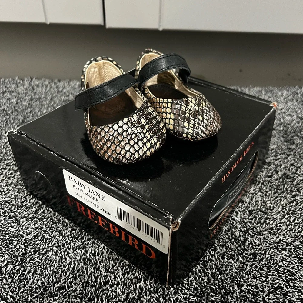 Baby Jane Black Snake Freebird